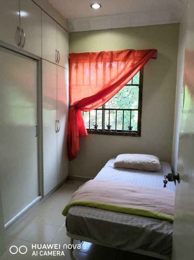 Ibu Home-To-Stay 巴西古丹 外观 照片